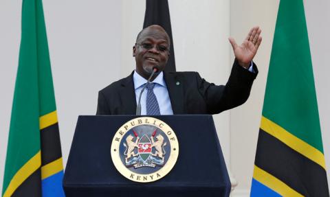 Tanzania's President John Magufuli addresses a news conference during his official visit to Nairobi, Kenya, October 31, 2016. PHOTO BY REUTERS/Thomas Mukoya