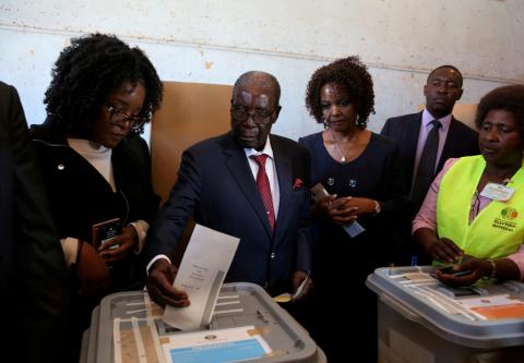 Zimbabwe's former president Robert Mugabe casts his ballot in the general elections in Harare, Zimbabwe, July 30, 2018. PHOTO BY REUTERS/Siphiwe Sibeko