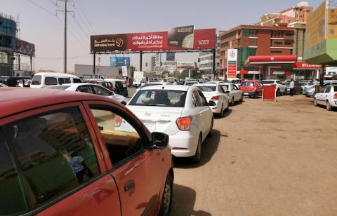 Motorists queue for fuel at a fuel station in Khartoum, Sudan, February 10, 2020. PHOTO BY REUTERS/Mohamed Nureldin Abdallah