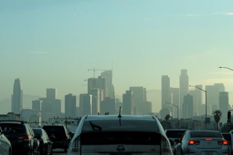 Commuters navigate early morning traffic as they drive towards downtown in Los Angeles, California, U.S., July 22, 2019. PHOTO BY REUTERS/Mike Blake