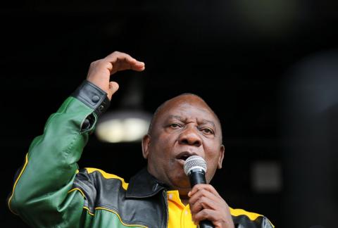 South African President Cyril Ramaphosa addresses residents of Alexandra township at a rally for his ruling African National Congress (ANC) party ahead of the May 8 general election in Johannesburg, South Africa, April 11, 2019. PHOTO BY REUTERS/Sumaya Hisham