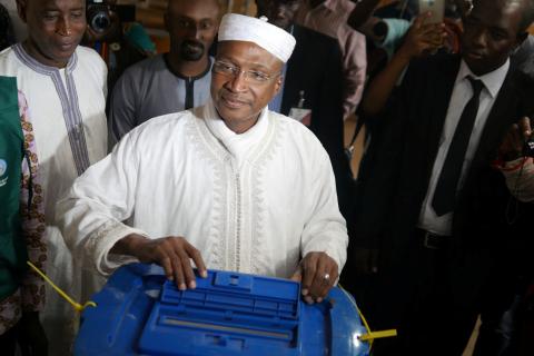 Aliou Diallo, leader of the Democratic Alliance for Peace (Alliance Democratique pour la Paix, or ADP-MALIBA) Party casts his vote at a polling station during the presidential election in Bamako, Mali, July 29, 2018. PHOTO BY REUTERS/Moustapha Diallo