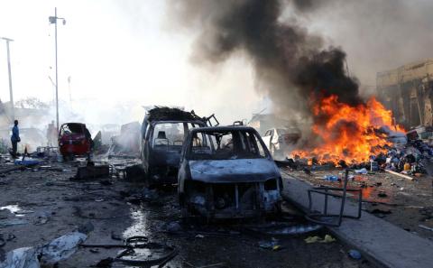 The scene of an explosion in KM4 street in the Hodan district of Mogadishu, Somalia, October 14, 2017. PPHOTO BY REUTERS/Feisal Omar