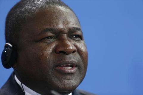 Mozambique President Filipe Nyusi speaks to media during a news conference with German Chancellor Angela Merkel (unseen) after their meeting at the Chancellery in Berlin, Germany, April 19, 2016. PHOTO BY REUTERS/Hannibal Hanschke