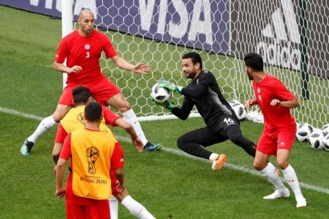 General view of Tunisia's Aymen Mathlouthi with team mates during training. PHOTO BY REUTERS/Grigory Dukor