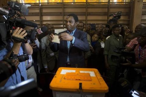 United Party for National Development (UPND) Presidential candidate Hakainde Hichilema casts his ballot at a voting station in Lusaka, January 20, 2015. PHOTO BY REUTERS/Rogan Ward