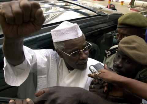 Former Chad President Hissene Habre makes declarations to media as he leaves a court in Dakar, Senegal, November 25, 2005. PHOTO BY REUTERS/Aliou Mbaye