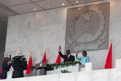 Angola's new president Joao Lourenco waves after being sworn in as the country's first new leader in 38 years in Luanda, Angola, September 26, 2017. PHOTO BY REUTERS/Stephen Eisenhammer