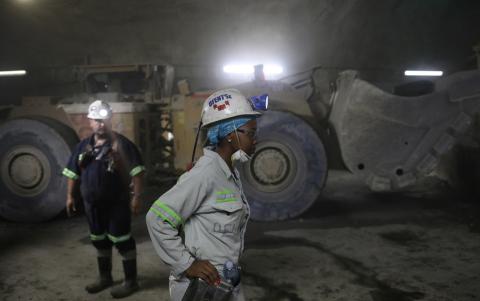 Mine workers are seen under ground at Cullinan mine, near Pretoria, South Africa, February 1, 2019. PHOTO BY REUTERS/Siphiwe Sibeko