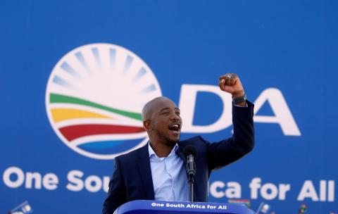 Mmusi Maimane, leader of South Africa's largest opposition party, the Democratic Alliance (DA), addresses supporters at his party's final election rally ahead of the country's May 8 poll, in Soweto near Johannesburg, South Africa, May 4, 2019. PHOTO BY REUTERS/Philimon Bulawayo