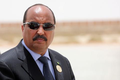 Mauritanian President Mohamed Ould Abdel Aziz waits the arrival of his French counterpart Emmanuel Macron at Nouakchott airport, Mauritania, July 2, 2018. PHOTO BY REUTERS/Ludovic Marin