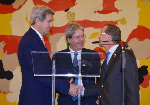 Italy's Foreign Minister Paolo Gentiloni (C), U.S. Secretary of State John Kerry (L) and UN special envoy for Libya Martin Kobler at a joint news conference following an international conference on Libya at the Ministry of Foreign Affairs in Rome, December 13, 2015. PHOTO BY REUTERS/Mandel Ngan