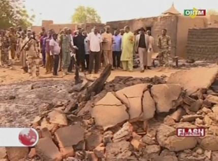 Officials inspect the damage at the site of an attack in the village of Sobame Da, in this still image taken from a footage released by ORTM and shot on June 10, 2019, Mali. PHOTO BY REUTERS/ORTM