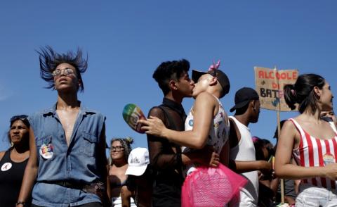 Revellers take part in the Gay Pride Parade at Copacabana beach in Rio de Janeiro, Brazil, September 30, 2018. PHOTO BY REUTERS/Ricardo Moraes