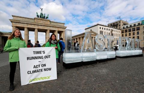 WASHINGTON (Reuters) - The vast majority of national commitments in the 2015 Paris Agreement are inadequate to prevent the worst effects of global warming, scientists said on Tuesday, naming the world's biggest greenhouse gas emitting countries as among those that must ratchet up their efforts.  "Governments are moving in the right direction, but nowhere near enough, so hopefully they will be willing to take on much stronger commitments" in next month's United Nation's climate summit in Spain, said Robert W