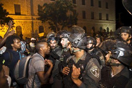 Israeli protesters, Jews of Ethiopian origin, participate in a protest on what they say was police violence against their community in Jerusalem, April 30, 2015. PHOTO BY REUTERS/Ronen Zvulun