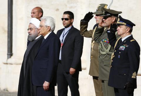 Iran President Hassan Rouhani (L) poses with the Italian President Sergio Mattarella at the Quirinale presidential palace in Rome, Italy, January 25, 2016. PHOTO BY REUTERS/Tony Gentile