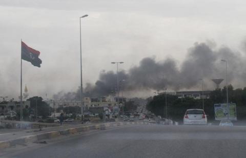 Smoke rises during heavy clashes between rival factions in Tripoli, Libya, May 27, 2017. PHOTO BY REUTERS/Hani Amara