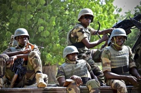 Niger soldiers provide security for an anti-Boko Haram summit in Diffa city, Niger, September 3, 2015. PHOTO BY REUTERS/Warren Strobel