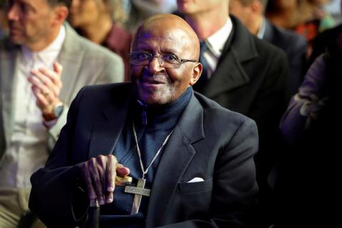 Archbishop Desmond Tutu attends the unveiling ceremony for a statue of Nelson Mandela at City Hall in Cape Town, South Africa, July 24, 2018. PHOTO BY REUTERS/Sumaya Hisham