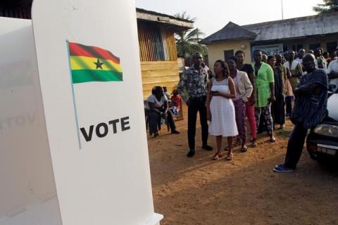 People wait to vote at a polling station in the stronghold of the opposition leader Nana Akufo-Addo, a former foreign minister, in Kibi, Ghana, December 7, 2016. PHOTO BY REUTERS/Luc Gnago