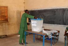 A man votes in local elections in Bamako, Mali, November 20, 2016. PHOTO BY REUTERS/Adama Diarra