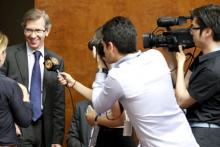 Special Representative of the Secretary-General for Libya and Head of United Nations Support Mission in Libya (UNSMIL) Bernardino Leon (L) speaks to journalists at the Palais des Nations in Geneva, August 11, 2015. PHOTO BY REUTERS/Pierre Albouy