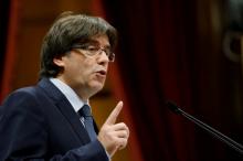  Catalonia's President Carles Puigdemont speaks during a confidence vote session at Catalan Parliament in Barcelona, Spain, September 28, 2016. REUTERS/Albert Gea/