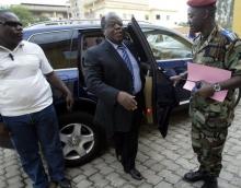 Ivory Coast Prime Minister Charles Konan Banny arrives in Yamoussokro, March 26, 2007 File Photo. PHOTO BY REUTERS/Thierry Gouegnon