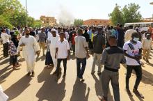 Sudanese demonstrators chant slogans near the home of a demonstrator who died of a gunshot wound sustained during anti-government protests in Khartoum, Sudan, January 18, 2019. PHOTO BY REUTERS/Mohamed Nureldin Abdallah