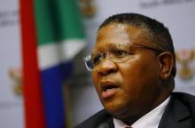 South African Sports Minister Fikile Mbalula addresses a media conference in Cape Town, March 17, 2016. PHOTO BY REUTERS/Mike Hutchings