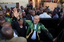 ANC leader Jacob Zuma greets supporters during his election campaign in Atteridgeville, South Africa, July 5, 2016. PHOTO BY REUTERS/Siphiwe Sibeko