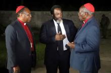 Democratic Republic of Congo's President Joseph Kabila talks with religious leaders after a meeting with coalition members at his farm in Kingakati outside Kinshasa, Democratic Republic of Congo, August 7, 2018. PHOTO BY REUTERS/Kenny Katombe