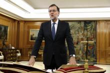 Spain's Prime Minister Mariano Rajoy takes his oath during a ceremony at Zarzuela Palace in Madrid, Spain, October 31, 2016. PHOTO BY REUTERS/Chema Moya