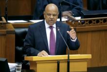 Finance Minister Pravin Gordhan delivers his 2017 Budget Speech to Parliament in Cape Town, South Africa, February 22, 2017. PHOTO BY REUTERS/Mike Hutchings