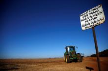 A 'No entry sign' is seen at an entrance of a farm outside Witbank, Mpumalanga province, South Africa, July 13, 2018. PHOTO BY REUTERS/Siphiwe Sibeko