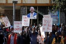 Supporters of Kenyan opposition leader Raila Odinga, from the National Super Alliance (NASA), coalition protest outside the Supreme Court in Nairobi, Kenya, August 18, 2017. PHOTO BY REUTERS/Baz Ratner