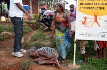 A mother of a child, suspected of dying from Ebola, cries outside a hospital during the funeral in Beni, North Kivu Province of Democratic Republic of Congo, December 17, 2018. PHOTO BY REUTERS/Goran Tomasevic