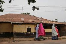 Women walk past an Islamic school along Chawai Faskari road in Kaduna, Nigeria, November 2, 2016. PHOTO BY REUTERS/Afolabi Sotunde