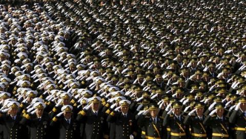 Turkish army officers stand at attention during a Republic Day ceremony at Anitkabir, the mausoleum of modern Turkey's founder Ataturk, in Ankara, Turkey, October 29, 2015. Turkey marks the 92nd anniversary of the Turkish Republic. PHOTO BY REUTERS/Umit Bektas