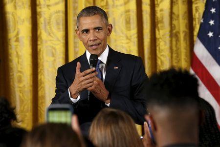 U.S. President Barack Obama speaks to college-bound students at a "Reach Higher" initiative event hosted by the first lady at the White House in Washington, July 23, 2015. PHOTO BY REUTERS/Kevin Lamarque