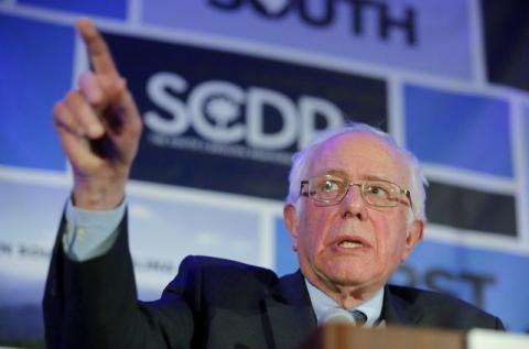 U.S. Democratic presidential candidate Bernie Sanders speaks during the First in the South Dinner in Charleston, South Carolina, January 16, 2016. PHOTO BY REUTERS/Chris Keane 