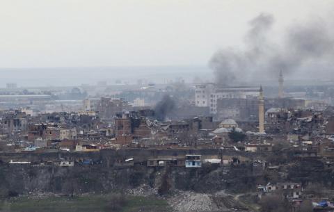 Buildings which were damaged during the security operations and clashes between Turkish security forces and Kurdish militants, are pictured in Sur district of Diyarbakir, Turkey February 11, 2016. PHOTO BY REUTERS/Sertac Kayar