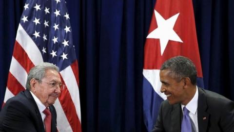 U.S. President Barack Obama and Cuban President Raul Castro meet at the United Nations General Assembly in New York, September 29, 2015. PHOTO BY REUTERS/Kevin Lamarque