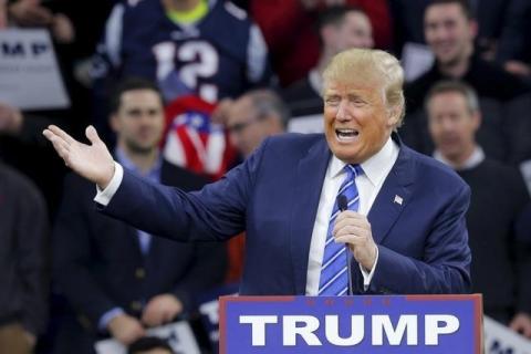 U.S. Republican presidential candidate Donald Trump speaks at a campaign rally in Lowell, Massachusetts, January 4, 2016. PHOTO BY REUTERS/Brian Snyder
