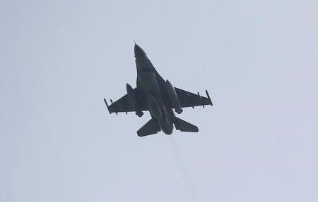 A Turkish F-16 fighter jet takes off from Incirlik airbase in the southern city of Adana, Turkey, in this July 27, 2015 file photo. PHOTO BY REUTERS/Murad Sezer