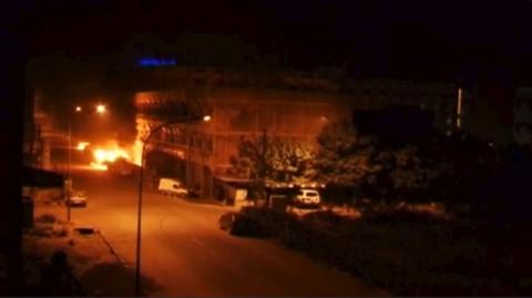 A general view shows fire beneath Splendid Hotel in Ouagadougou, Burkina Faso in this still image taken from a video January 15, 2016, during a siege by Islamist gunmen. PHOTO BY REUTERS/Reuters TV