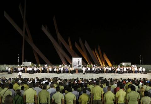 Cuban and foreign dignitaries attend a tribute to former Cuban leader Fidel Castro in Santiago de Cuba, Cuba, December 3, 2016. PHOTO BY REUTERS/Carlos Garcia Rawlins