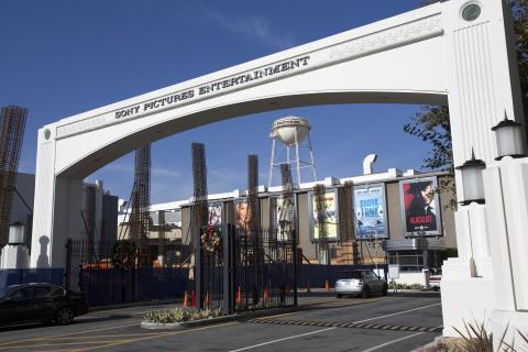 An entrance gate to Sony Pictures Studios is pictured in Culver City, California, December 19, 2014. PHOTO BY REUTERS/Mario Anzuoni