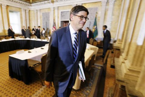 U.S. Treasury Secretary Jack Lew departs after a Financial Stability Oversight Council open meeting at the Treasury Department in Washington, January 21, 2015. PHOTO BY REUTERS/Jonathan Ernst